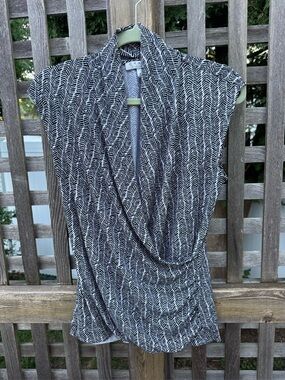 Chaus cap sleeved wrap-front top, Medium